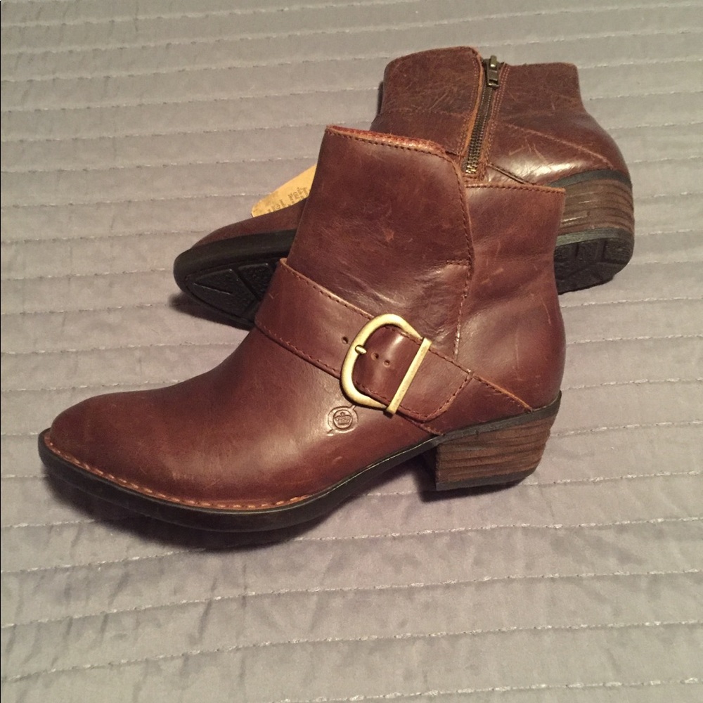 BORN ANKLE BOOTS